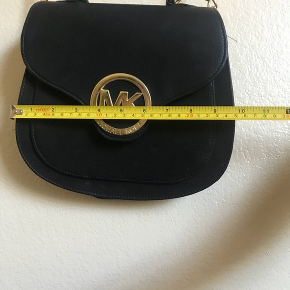 Micheal Kors purse - Picture 5 of 7